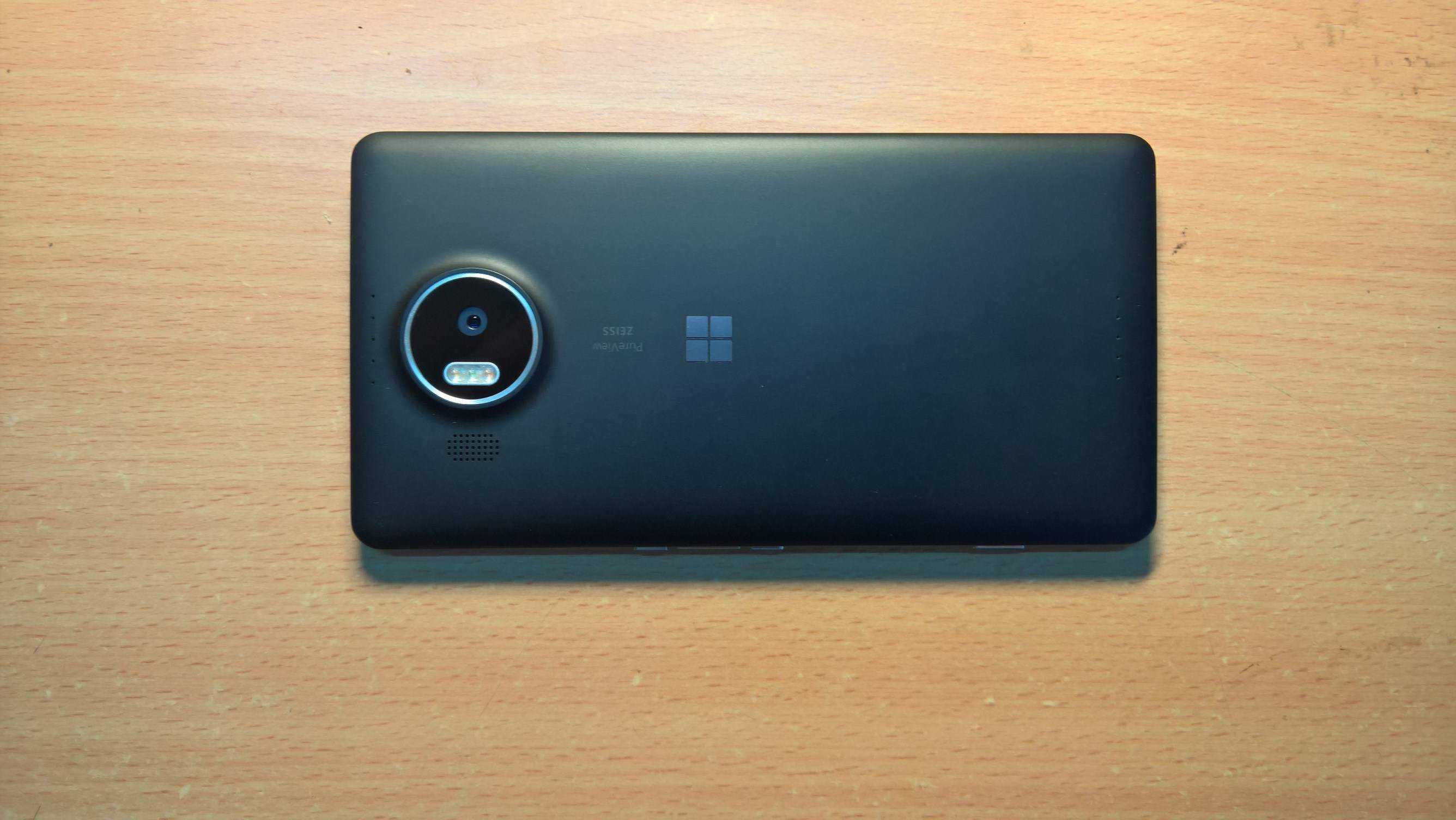 lumia 3 (2) (Copy).jpg