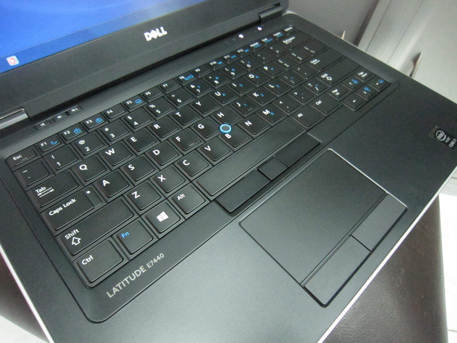 DELL-E7440-5.jpg