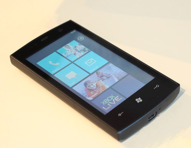 Microsoft-Windows-Phone-7-OS.jpg
