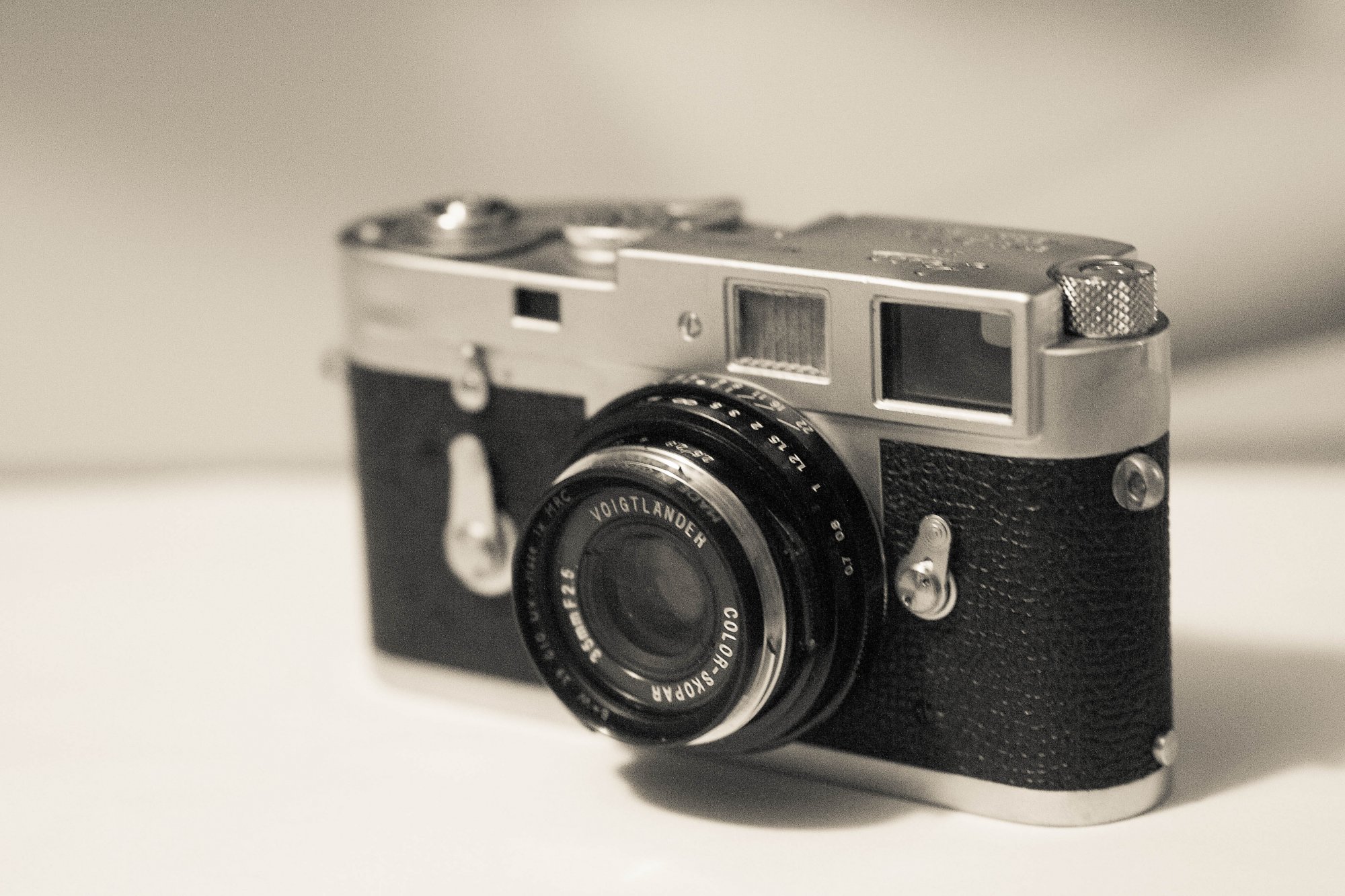 LeicaM2.jpg