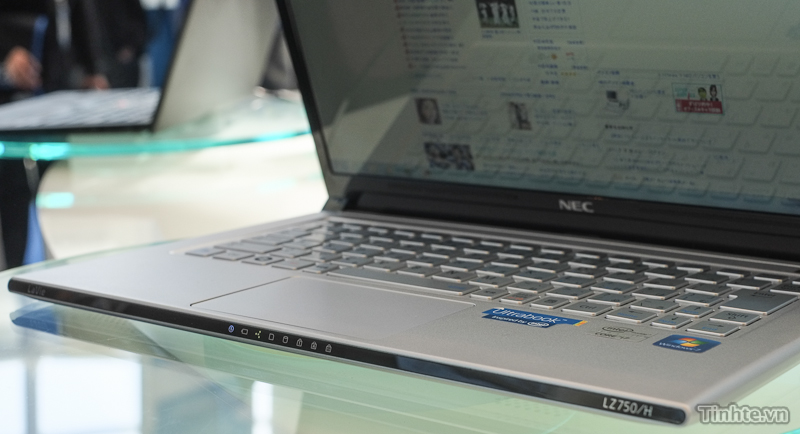 IDF 2012] Trên tay ultrabook nhẹ nhất thế giới Lavie Z của NEC 