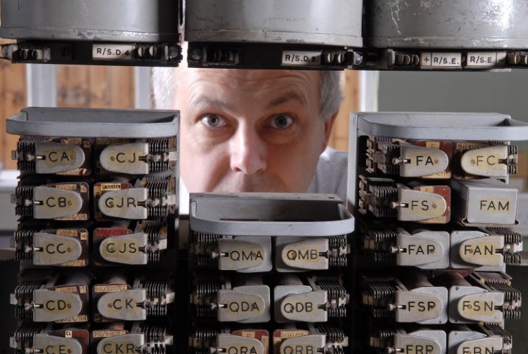 Harwell Dekatron chiếc máy tính gần 61 năm tuổi được hồi sinh