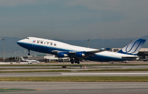 United_Airlines_Boeing_747-400_N177UA_San_Francisco_International_Airport.jpg