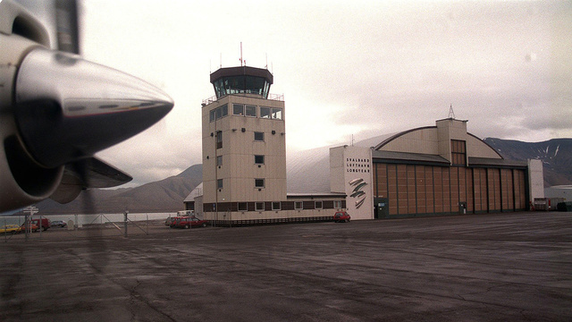 17-Svalbard Airport.jpg