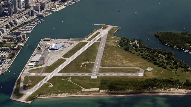 20-Toronto Islands Airport.jpg