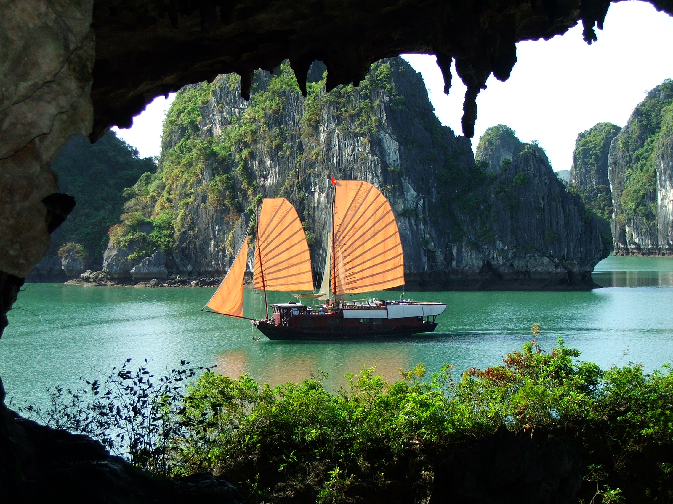 Vinh ha long 1.jpg