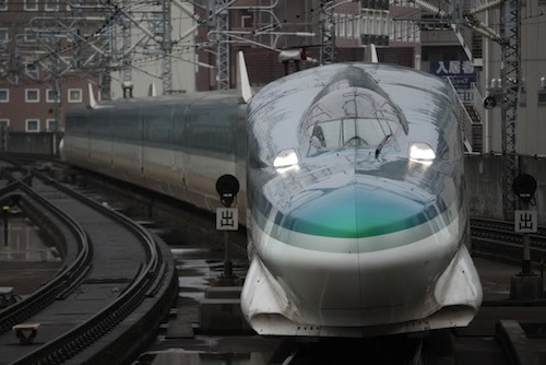 Shinkansen_E954_Fastech360S_at_Sendai.jpg