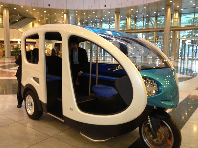 ev-tricycle-taxi.jpg
