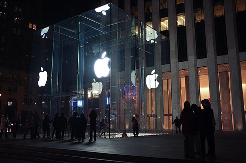 Apple Store fifth Ave.jpg