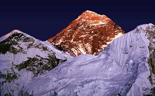 Chinh-phục-đỉnh-Everest.jpg