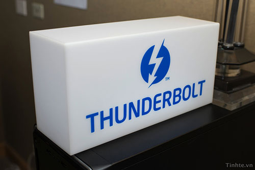 Intel_Thunderbolt_2_1.jpg