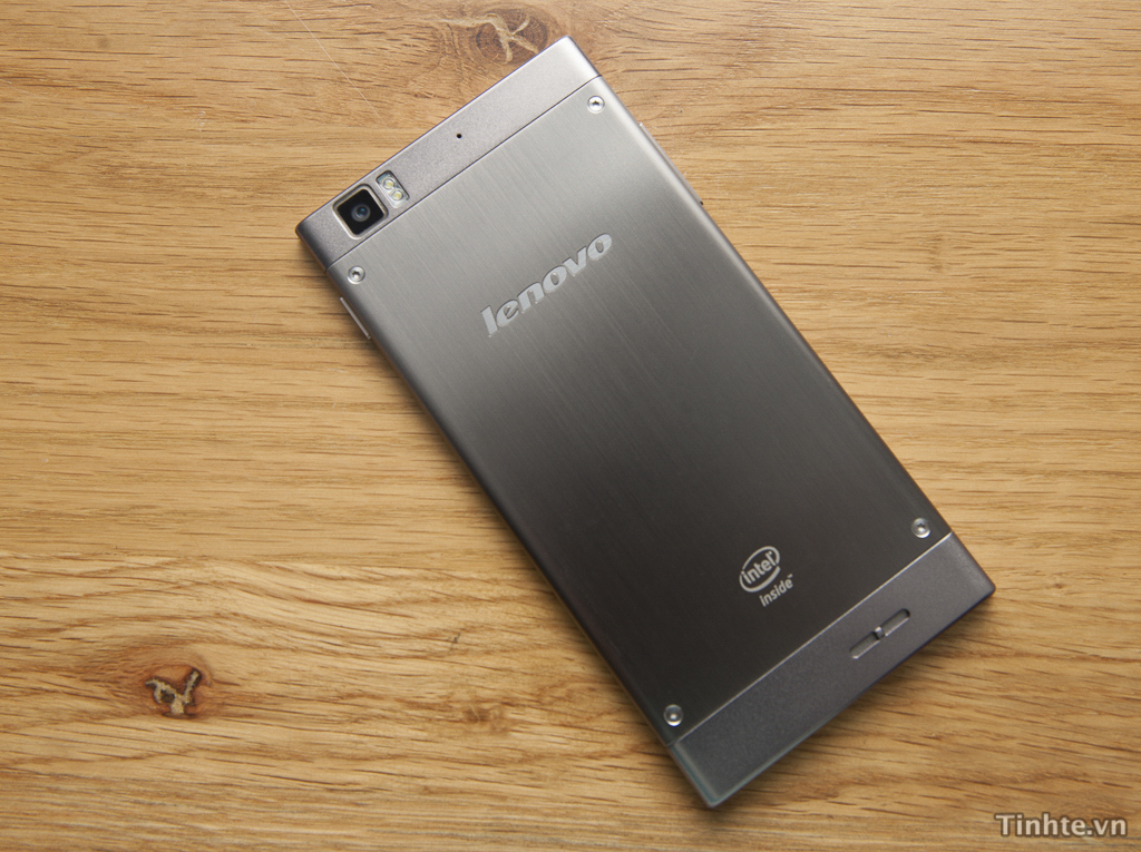 Tinhte_Trentay_Lenovo_K900_07.jpg