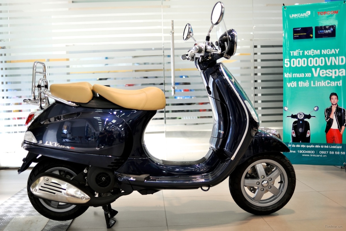 Piaggio Vespa LXV 125 3vie màu trắng biển 29    Giá 256 triệu   0981491631  Xe Hơi Việt  Chợ Mua Bán Xe Ô Tô Xe Máy Xe Tải Xe Khách  Online