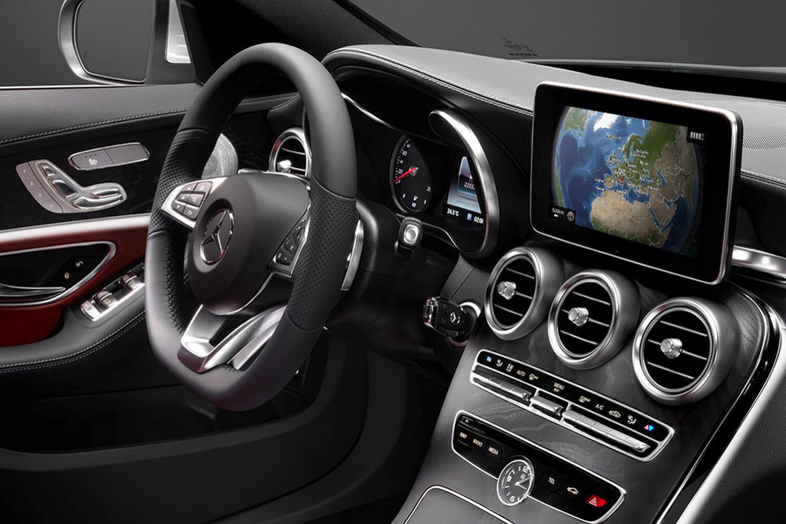 2015-Mercedes-C-Class-Interior-5[2].jpg