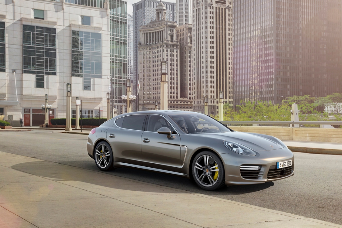 Porsche-Panamera-Turbo S-2014.jpg