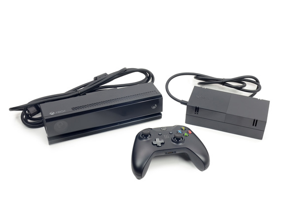 Ben_trong_Xbox_One_4.jpeg