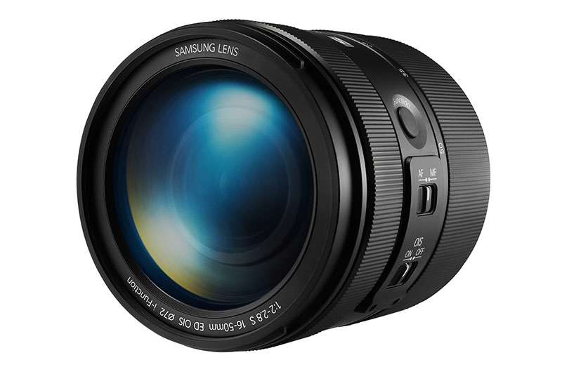 tinhte_Samsung_16-50mm F2-2.8 S ED OIS Lens 2.jpg
