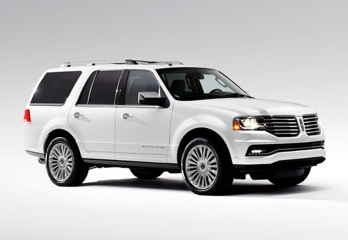 2015-Lincoln-Navigator-014.jpg