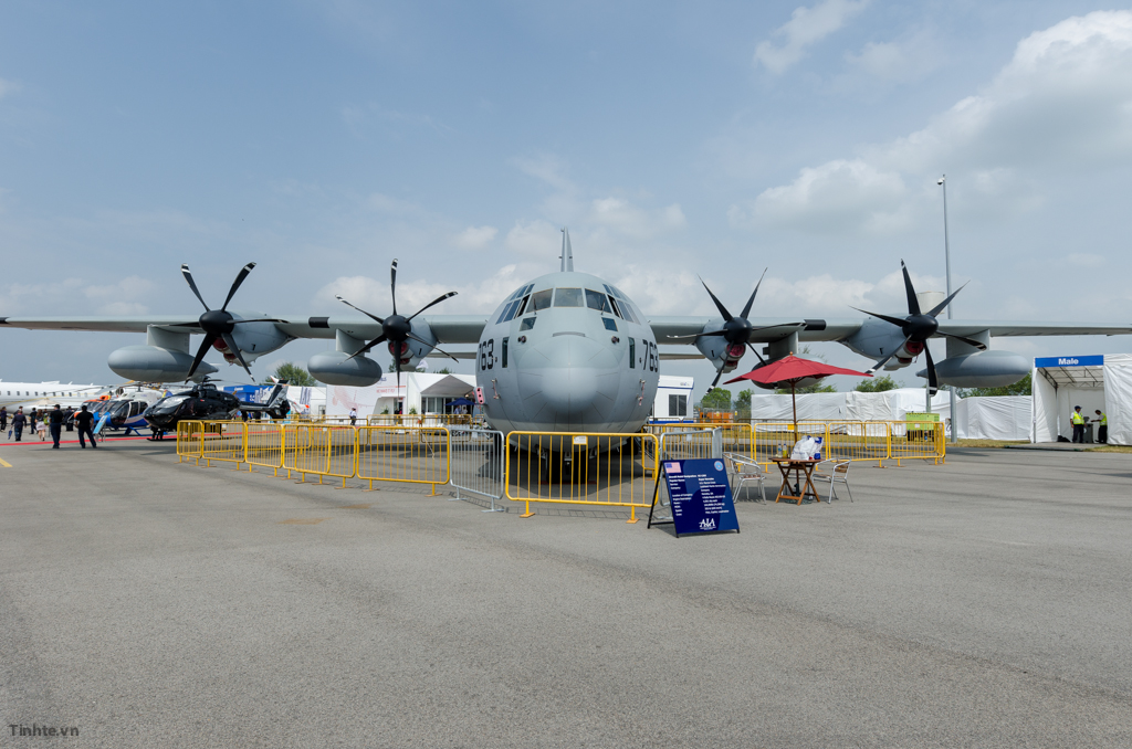 tinhte.vn-KC-130J-Super-Hercules.jpg