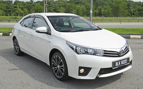 Toyota-Corolla-Altis-2014.jpg