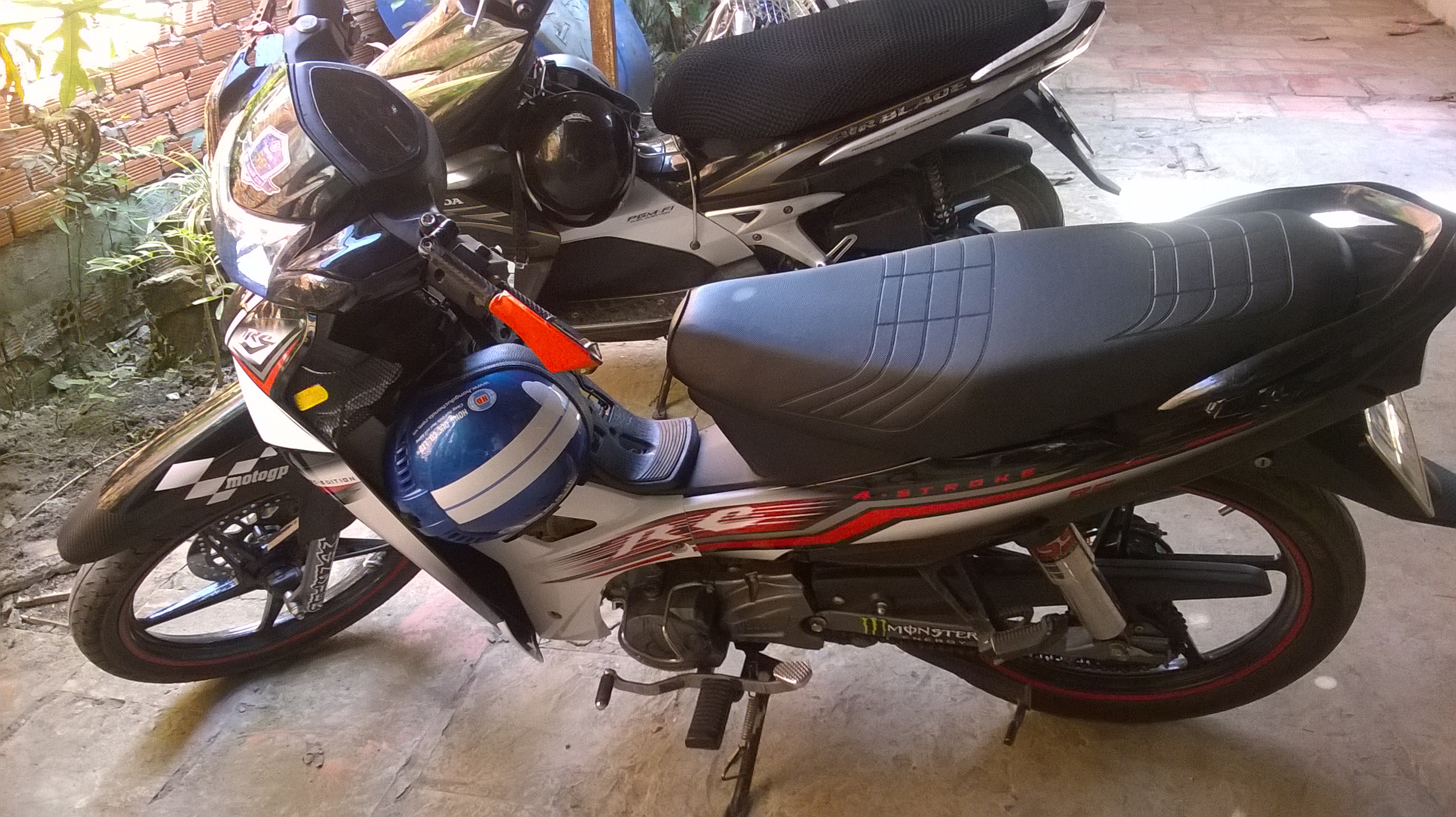 sirius 50 cc.jpg