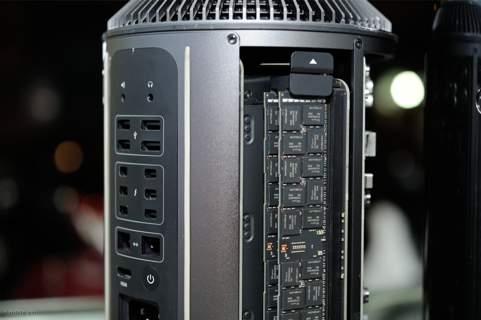 Mac_Pro_2013-8.jpg