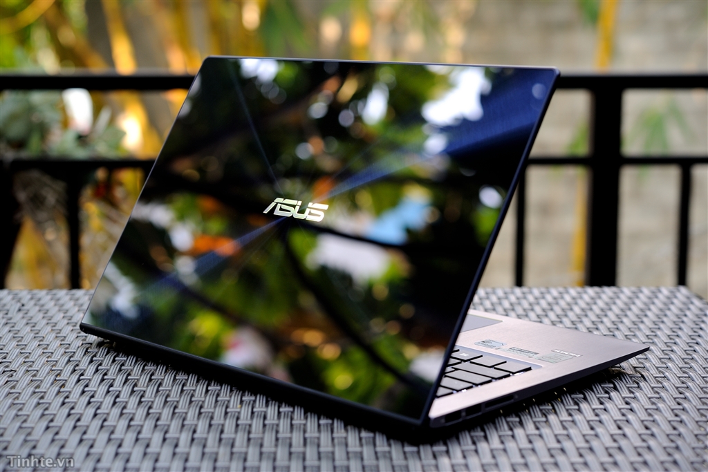 asus-zenbook-ux302LG (8).jpg