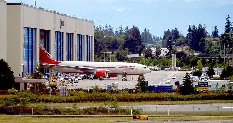 800px-Air_India_Boeing_777-200LR_Roll_Out_Everett,_WA.jpg