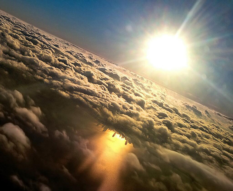 chicago-reflected-in-lake-michigan-from-an-airplane-by-mark-hersch.jpg
