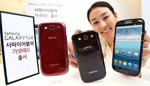 Sapphire-Black-and-Garnet-Red-Galaxy-S3-Korea.jpg