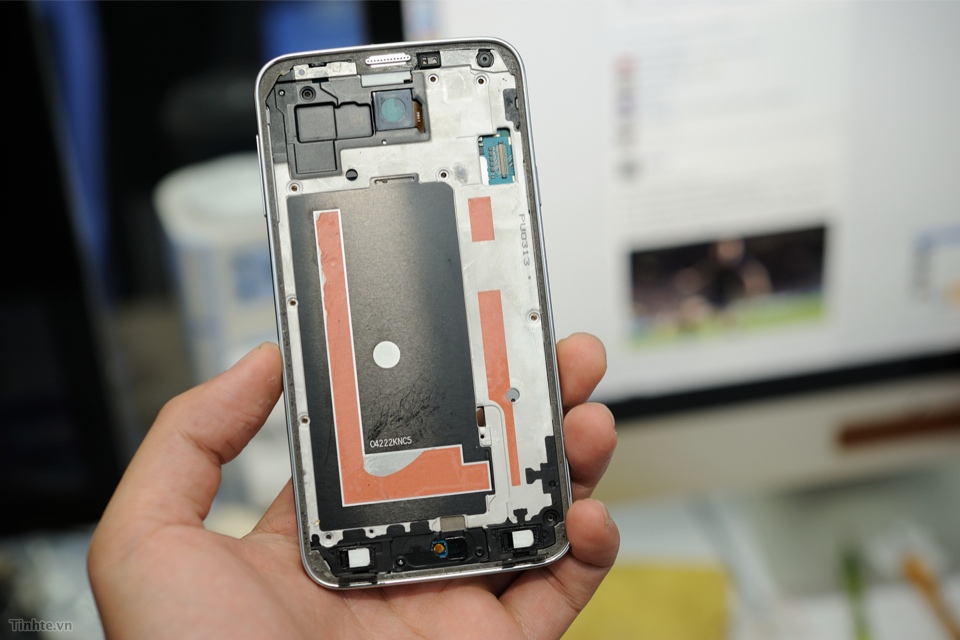 Galaxy_S5_Teardown-3.jpg