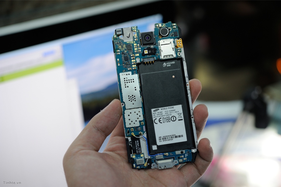 Galaxy_S5_Teardown-15.jpg