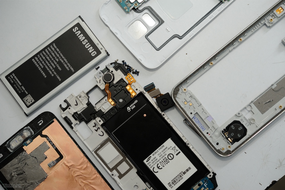 Galaxy_S5_Teardown-34.jpg