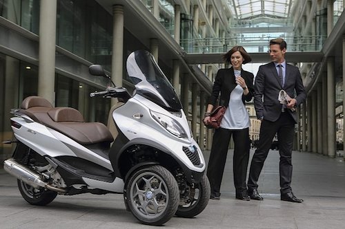 2015-piaggio-mp3-500-3-wheeled-scooter-is-here-photo-galleryvideo-medium_8-54bf6.jpg