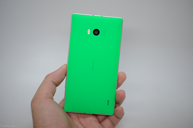 Nokia_Lumia_930-3.jpg
