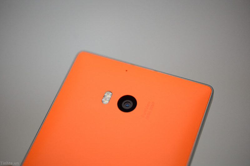 Nokia_Lumia_930-15.jpg