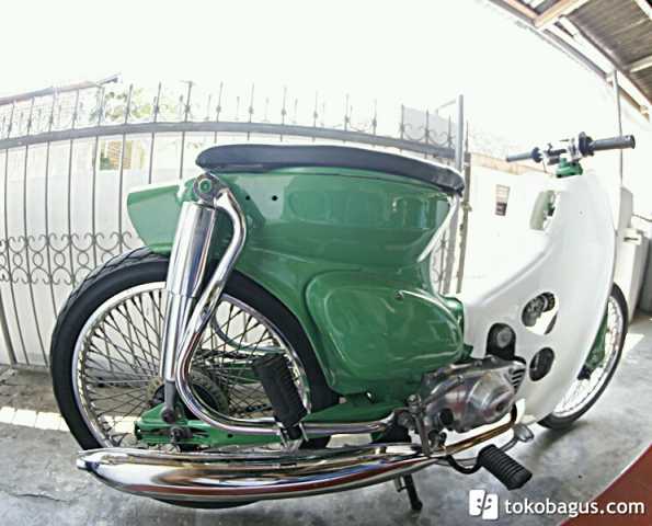 cub gác chân 2.jpg