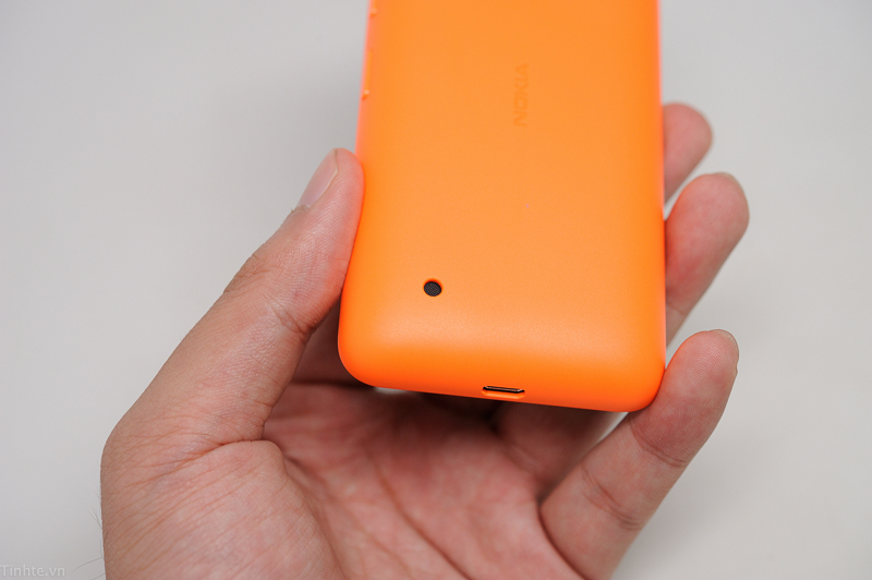Nokia_Lumia_530-9.jpg
