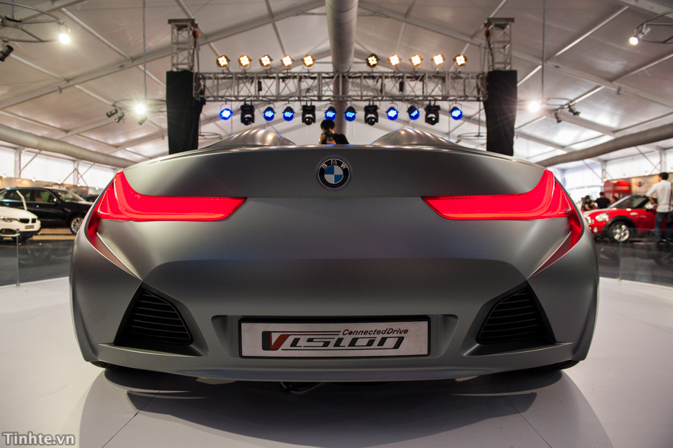 BMW_World_Xpo_2014_BMW_Vision_ConnectedDrive-12.jpg