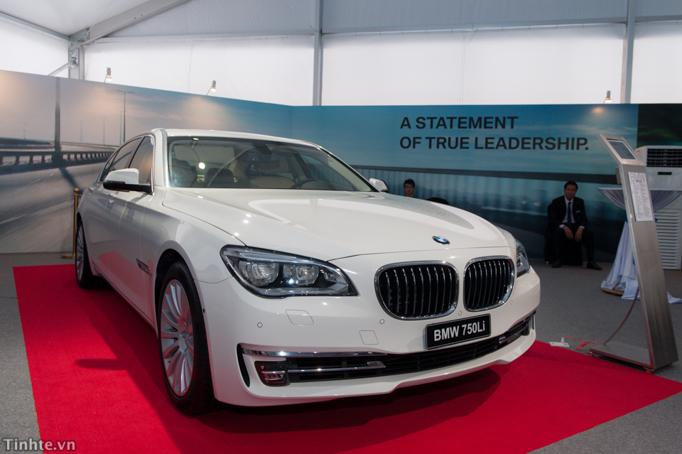 Tinhte.vn_BMW_World_Xpo_2014_BMW-7-Series-3.jpg