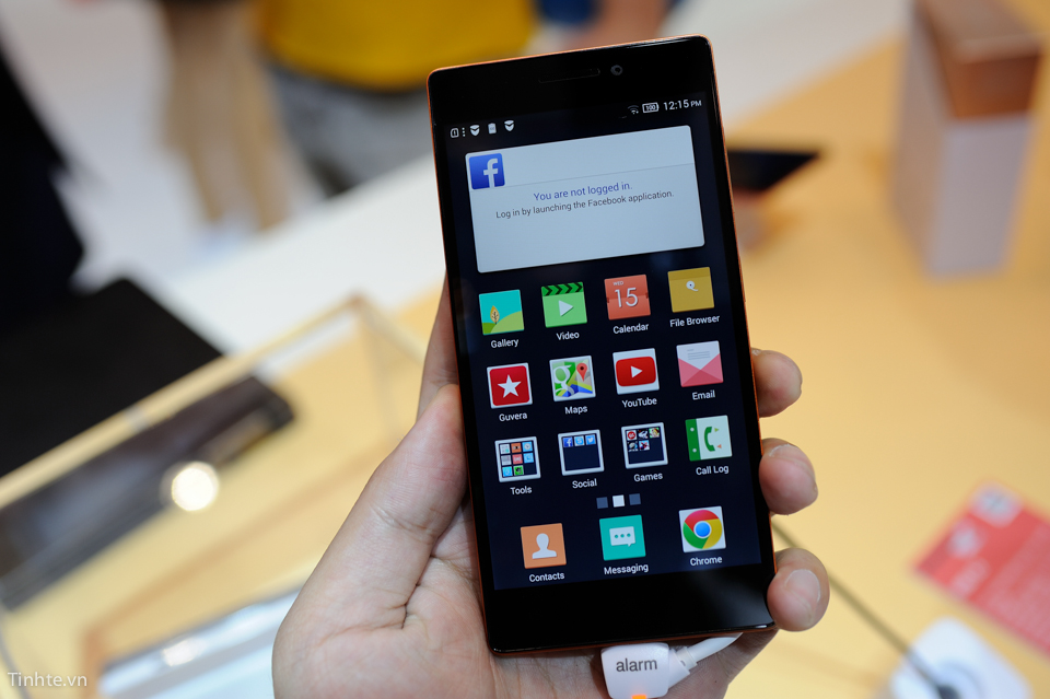 Tinhte_Lenovo_Vibe_X2-2.jpg
