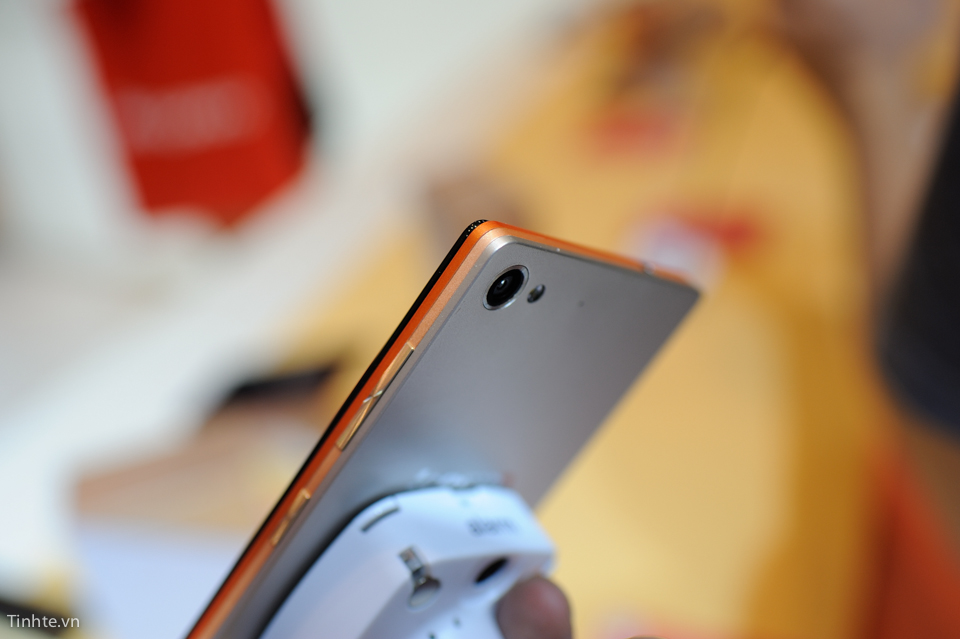 Tinhte_Lenovo_Vibe_X2-10.jpg