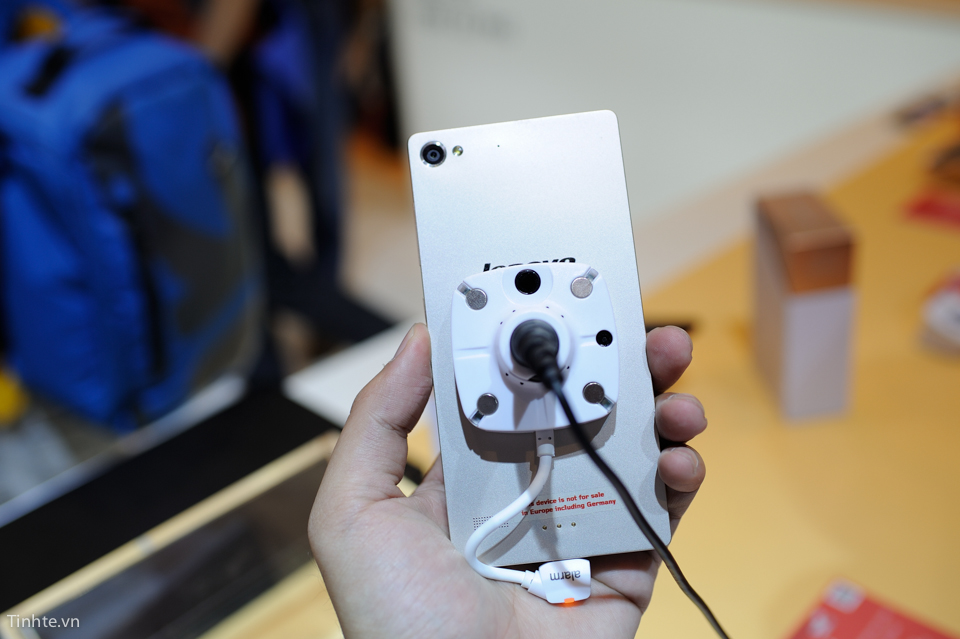Tinhte_Lenovo_Vibe_X2-11.jpg