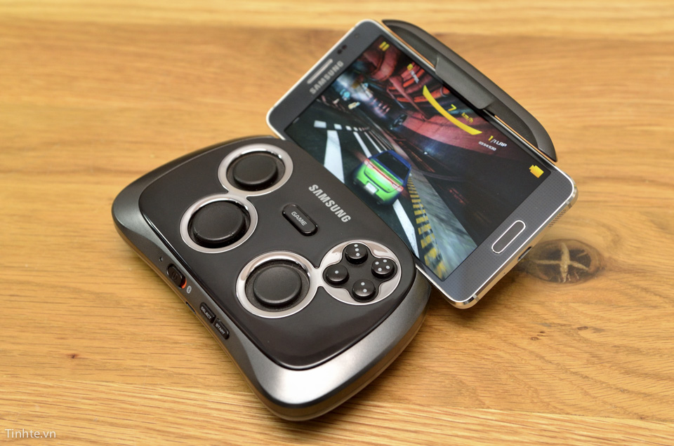 tinhte_Samsung_wireless_gamepad_ei-gp20_2.jpg