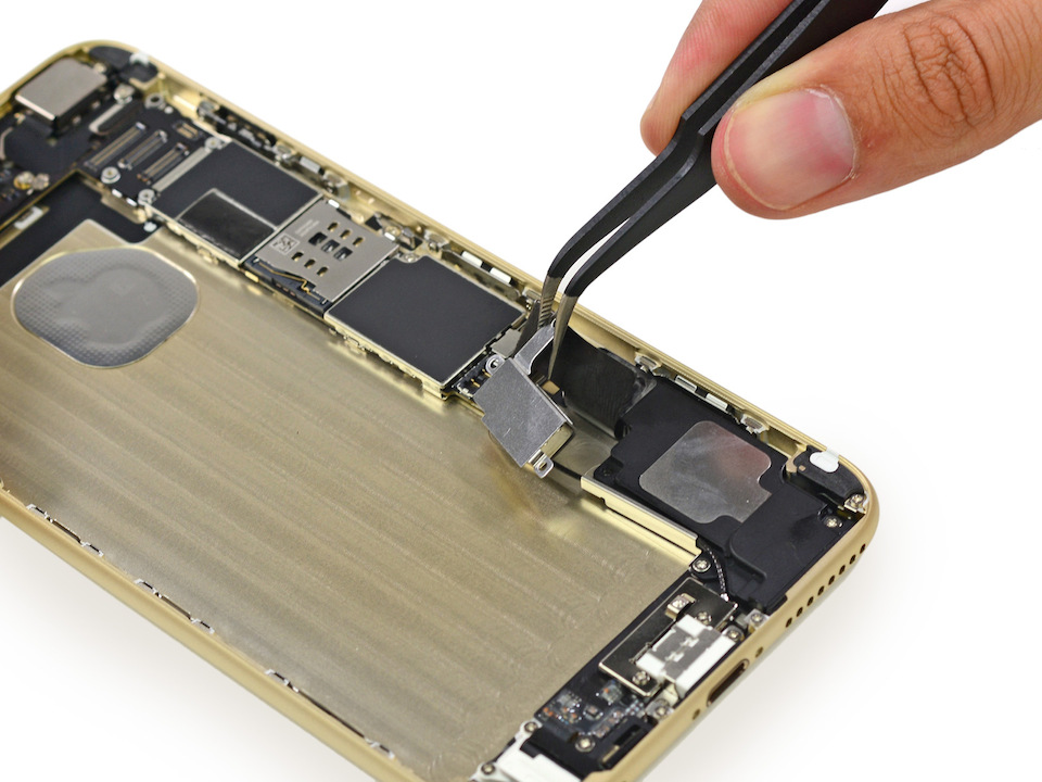 iPhone6Plus_Teardown_13.jpg