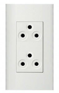 electricity-type-O-non-NEMA-compatible-socket-190x300.jpg