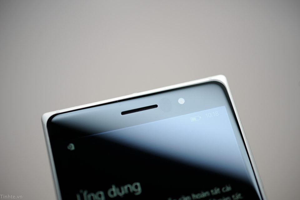 Nokia_Lumia_830-2.jpg