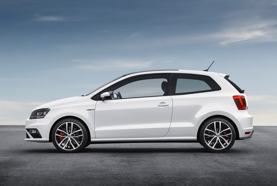 2014-volkswagen-polo-gti_100481664_l.jpg