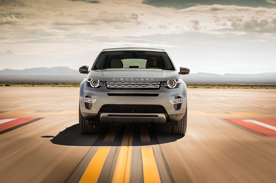 2016-land-rover-discovery-sport_100478720_l.jpg