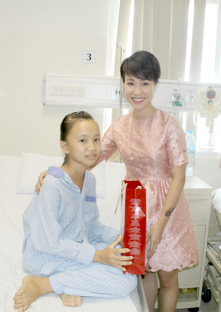 Uyen linh.jpg